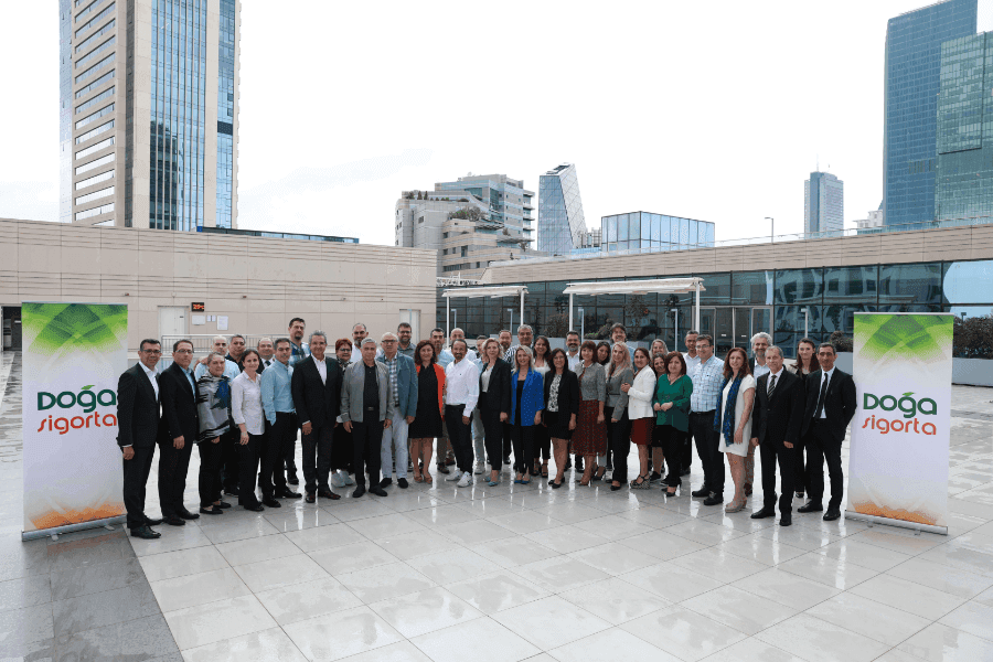 Doğa Sigorta Kıdem Plaketleri Wyndham Grand İstanbul Levent'te Gerçekleşen Törende Yöneticilere Takdim Edildi