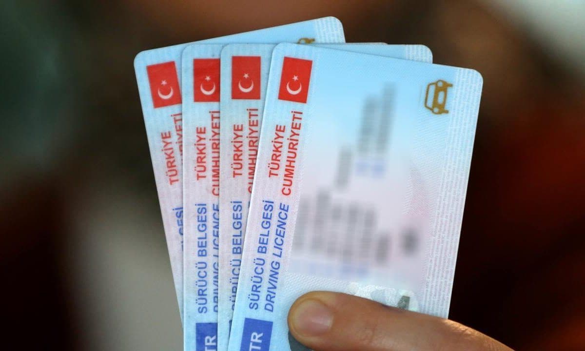 Hangi Ehliyetler Hangi Araçları Kullanabiliyor? Görsel